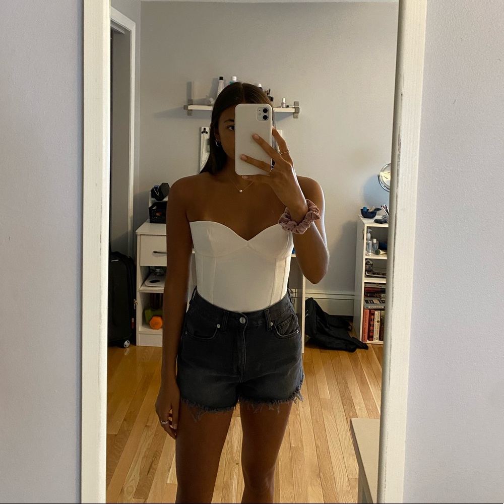 Strapless corset